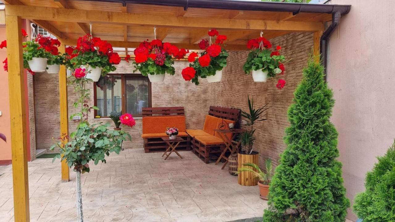 Orange House Constanta Apartment Exterior photo
